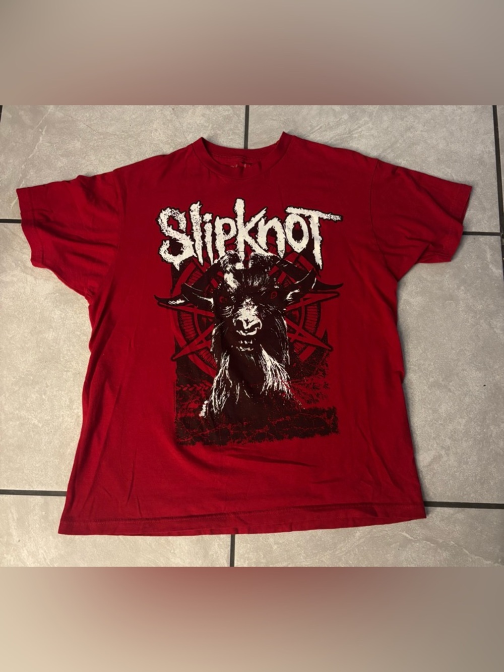 Slipknot Graphic Band T-Shirt - Picture 3 of 6